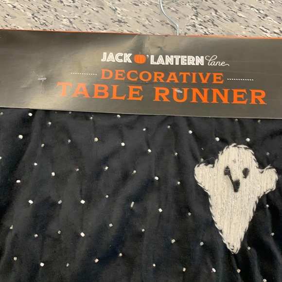 Halloween Spooky Ghost Beaded Black White Jack O Lantern Table Runner 16" x 72" - Picture 6 of 10